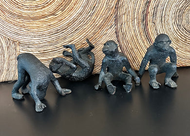 Monkeys (iron)