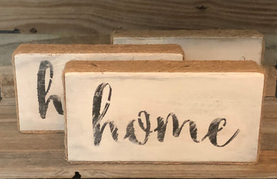 Farmhouse Style home block sign ﻿﻿﻿Farmhouse Style ﻿home ﻿﻿﻿sign stenciled wooden block w/twine frame painted with Wise Owl Chalk Synthesis Paint (Antique Villa) block and (Black) stencil. Signed by me (artist).❤️